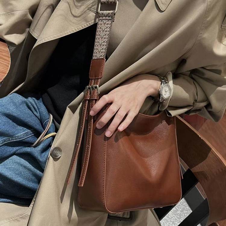Women’s Large-Capacity Leather Messenger Bag – Stylish Shoulder Crossbody - grabzbags.com