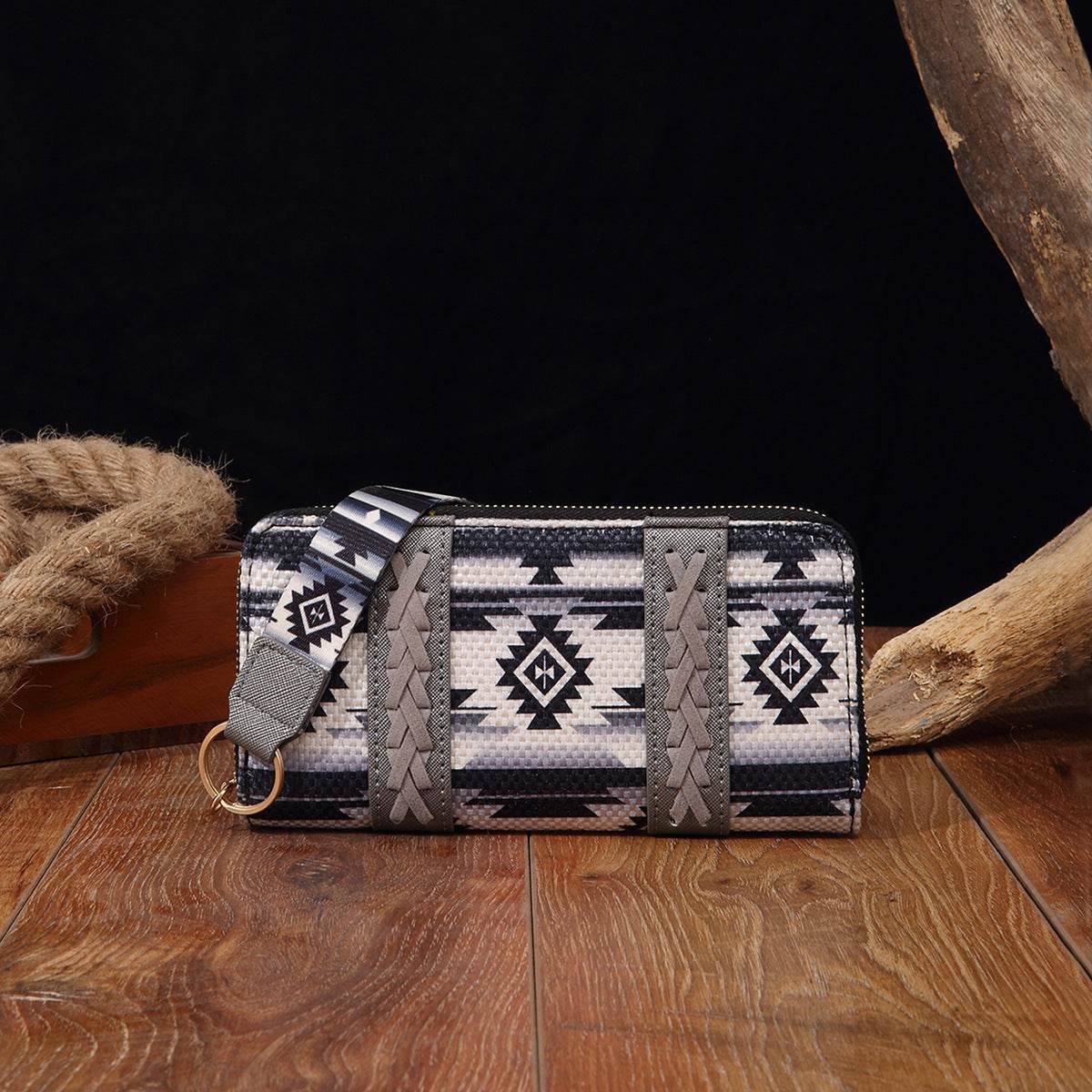 Bohemian Style Women's Wallet – Vintage Cotton & Linen Hand-Carry Card Holder Purse - grabzbags.com