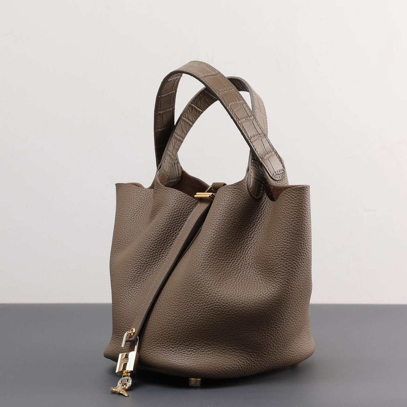 Cowhide Painted Vegetable Basket Bag – Portable Women’s Shoulder Bag with Adjustable Strap - grabzbags.com